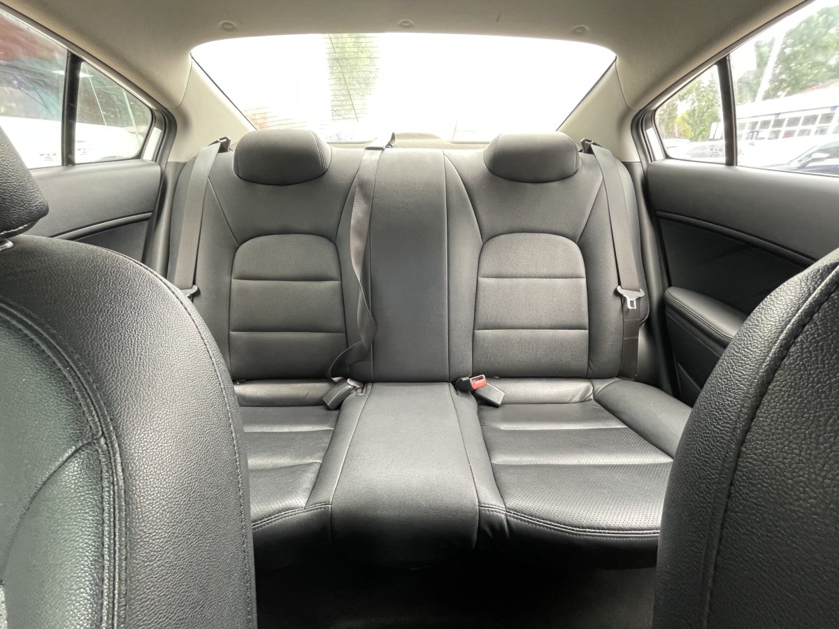 起亞 K3  2015款 1.6L 自動GL圖片