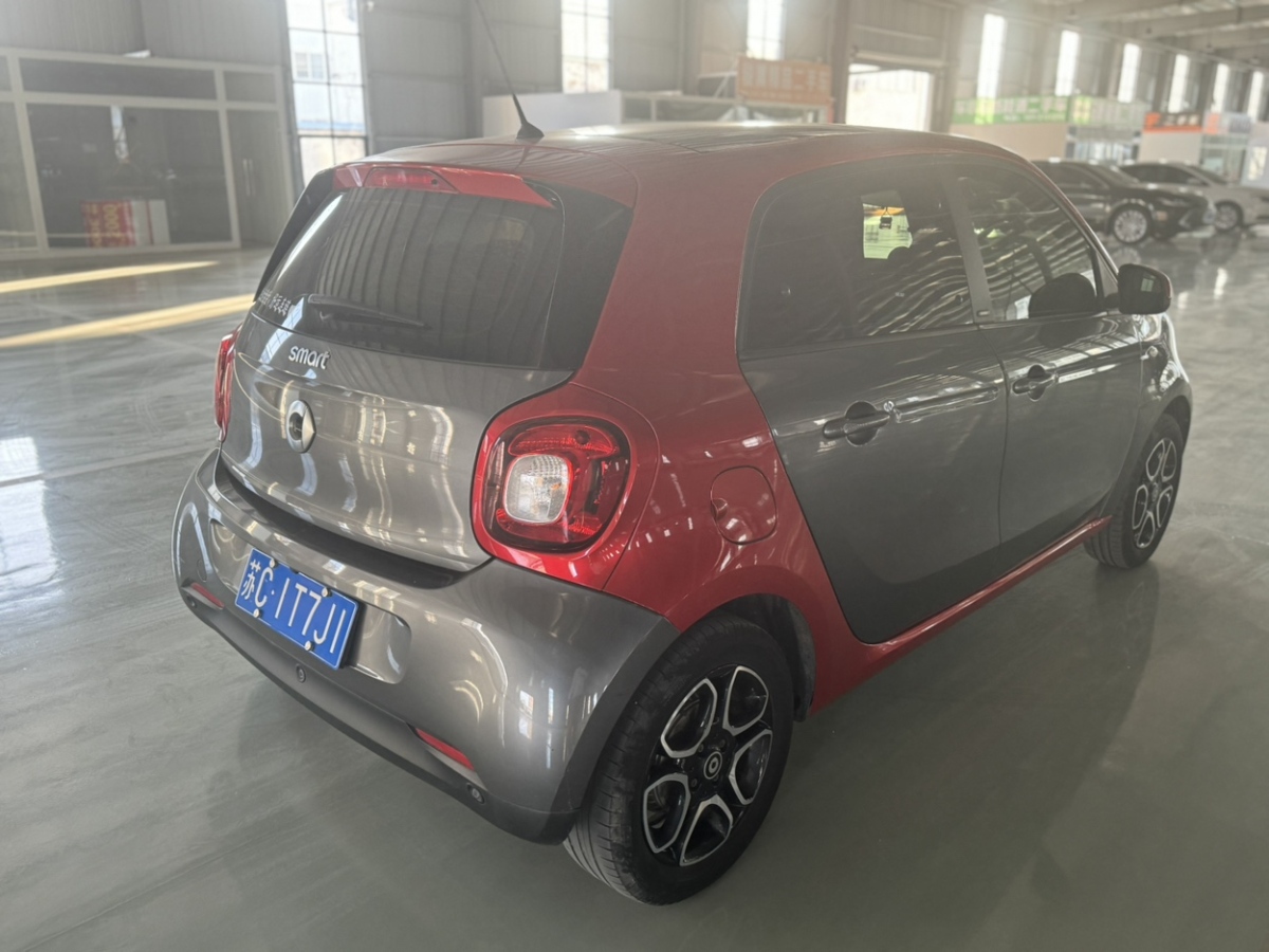 smart forfour  2018款 0.9T 66千瓦先鋒版圖片