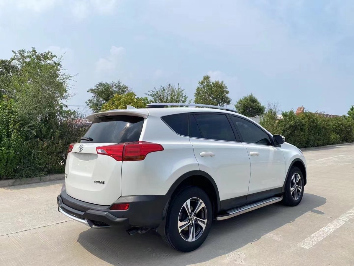 豐田 RAV4  2018款 榮放 2.0L CVT兩驅(qū)風(fēng)尚版圖片