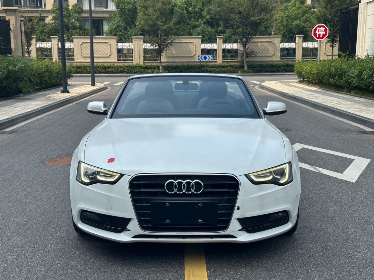 2013年9月奧迪 奧迪A5  2013款 Cabriolet 40 TFSI