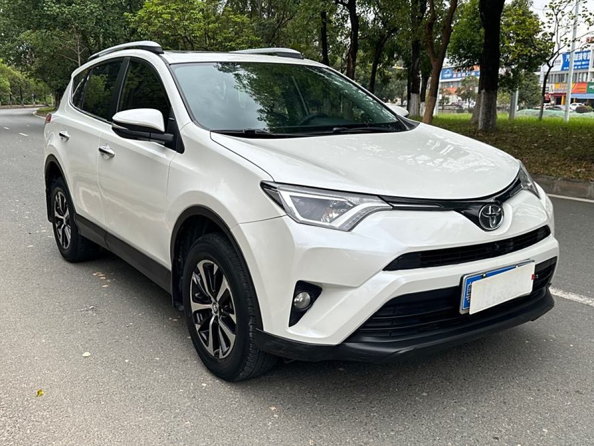 豐田 RAV4榮放  2016款 2.0L CVT兩驅(qū)風(fēng)尚版圖片