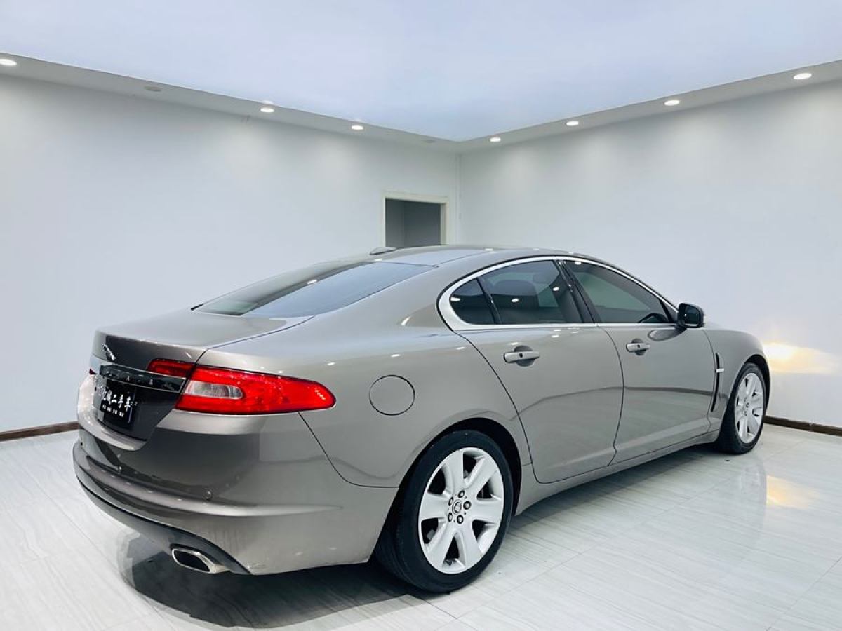 捷豹 XF  2009款 XF 3.0L V6豪華版圖片