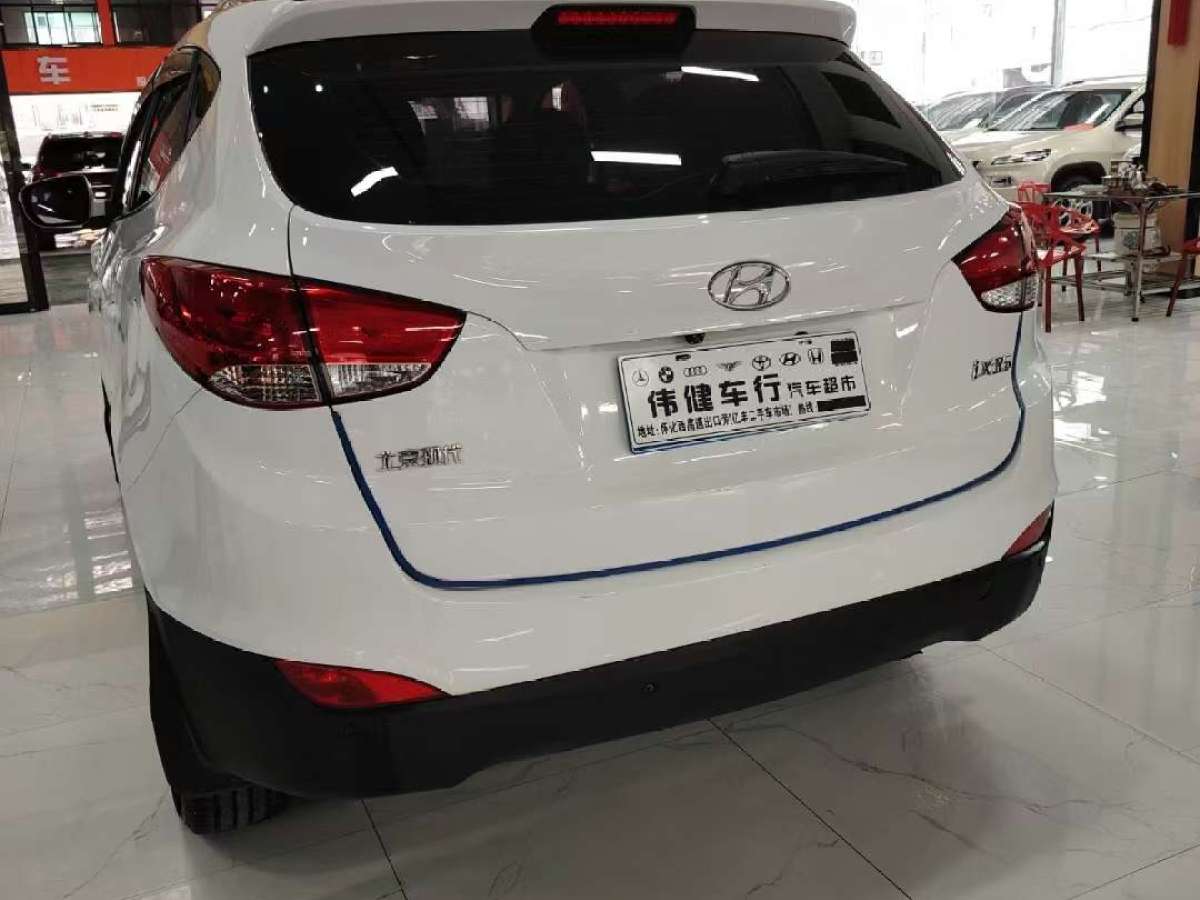 現(xiàn)代 ix35  2013款 2.0L 手動(dòng)兩驅(qū)舒適型GL 國(guó)IV圖片