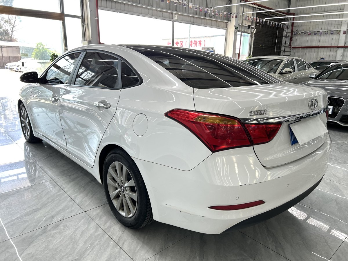 現(xiàn)代 名圖  2014款 1.8L 自動智能型GLS圖片