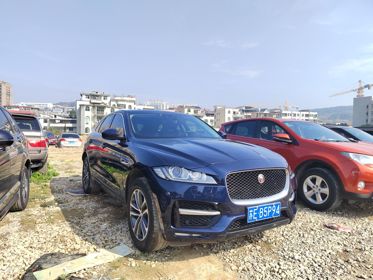 捷豹 F-PACE  2016款 2.0T 兩驅(qū)R-Sport運動版圖片