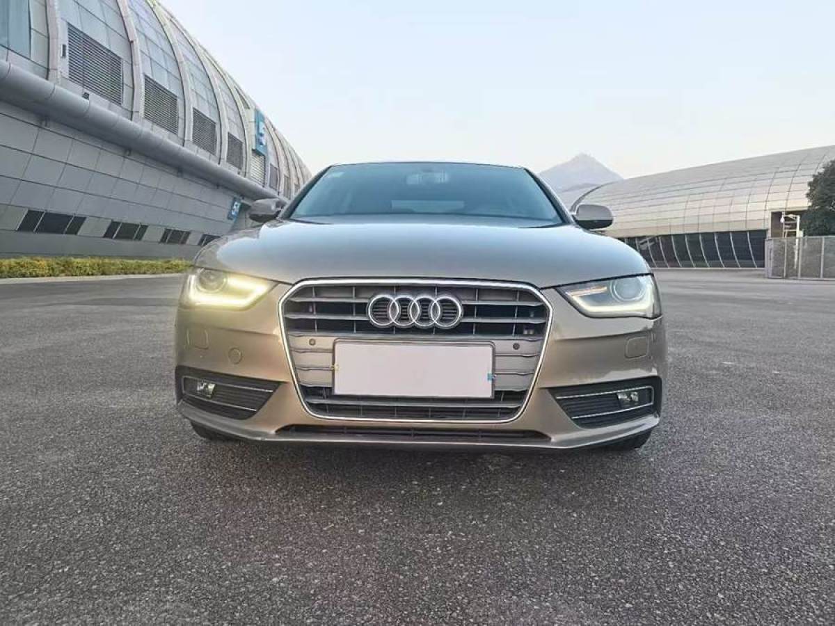 奧迪 奧迪A4L  2013款 35 TFSI 自動技術(shù)型圖片