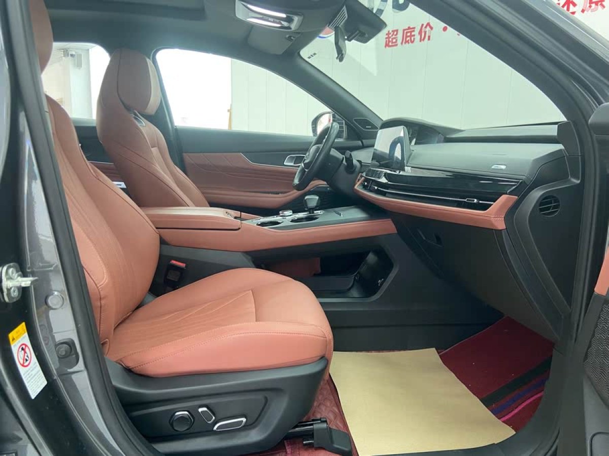 長(zhǎng)安 長(zhǎng)安UNI-K新能源  2023款 智電iDD 1.5T 135km智趣型圖片