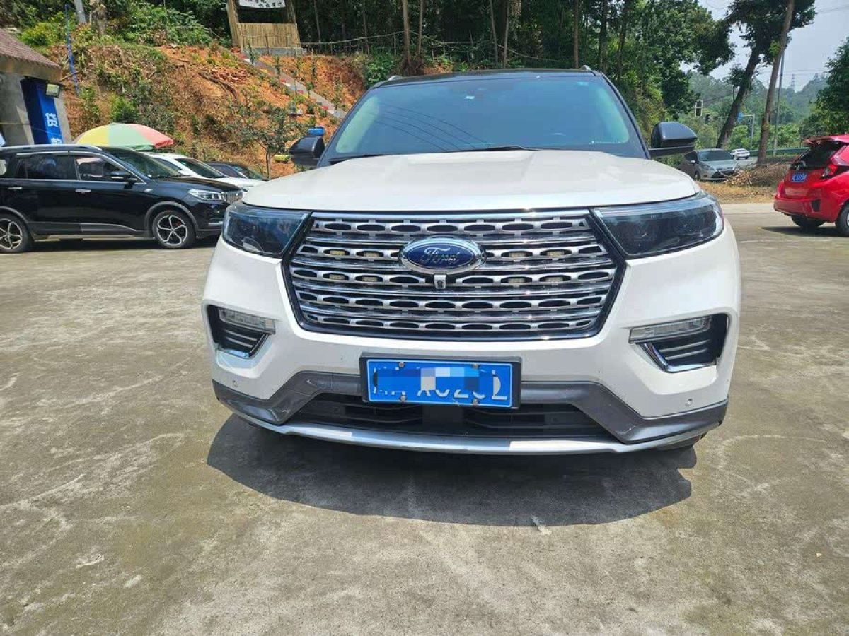 福特 探險(xiǎn)者  2023款 EcoBoost 285 四驅(qū)鈦金版 6座圖片