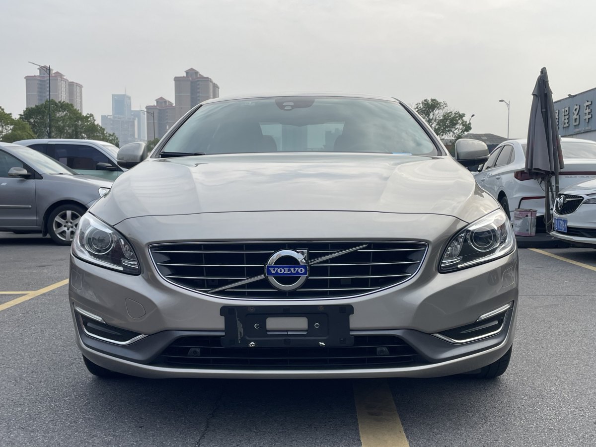 沃爾沃 S60  2014款 S60L 2.0T 智遠(yuǎn)版圖片