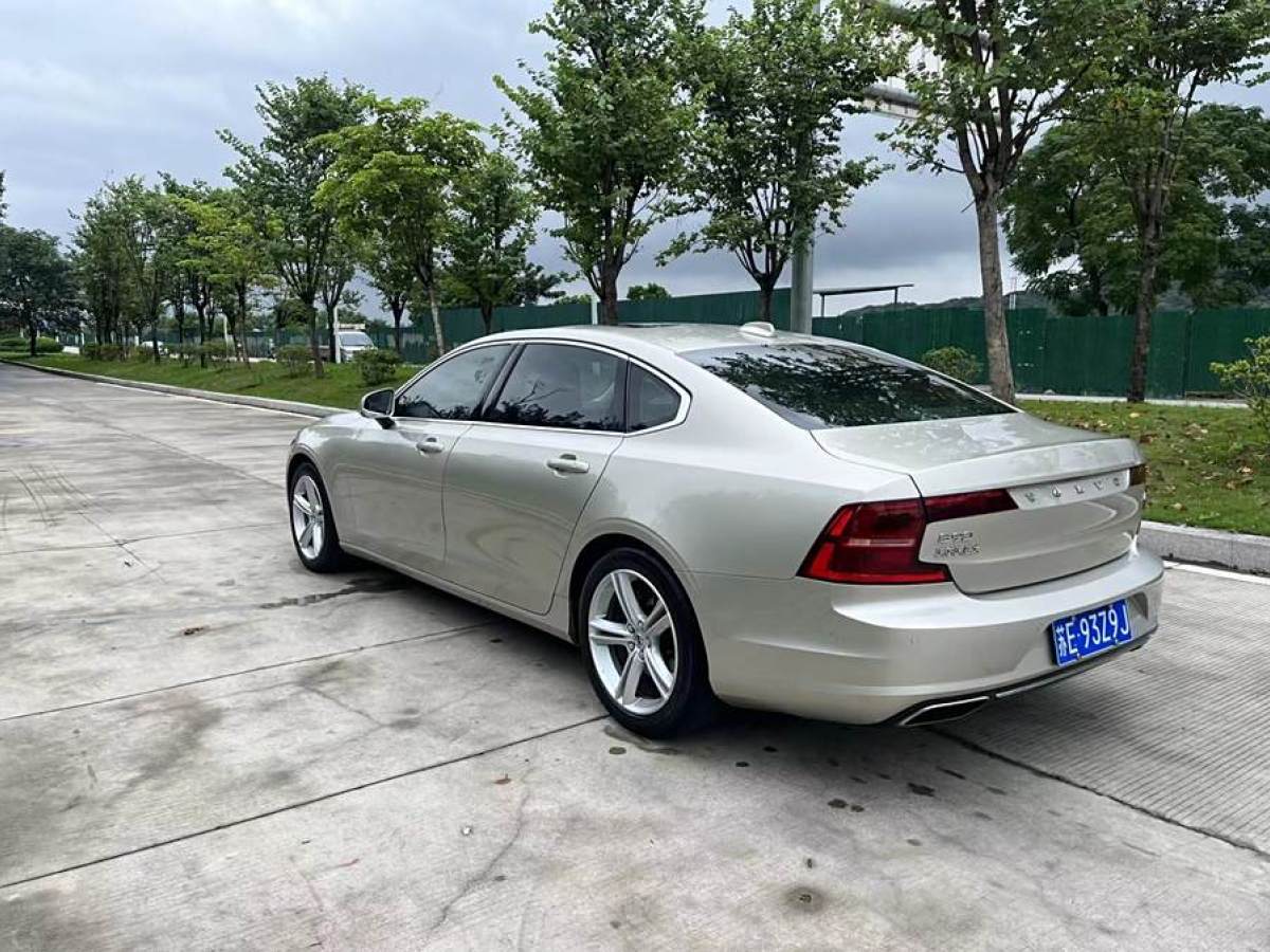 沃爾沃 S90  2017款 T4 智遠(yuǎn)版圖片