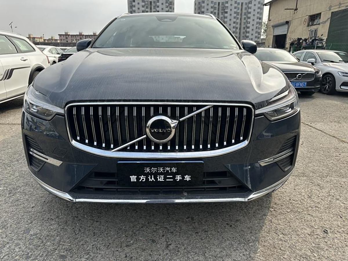 沃爾沃 XC60  2024款 B5 四驅(qū)智遠(yuǎn)豪華版圖片