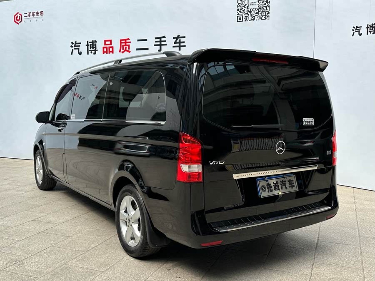 奔馳 威霆  2020款 2.0T 精英版 7座圖片