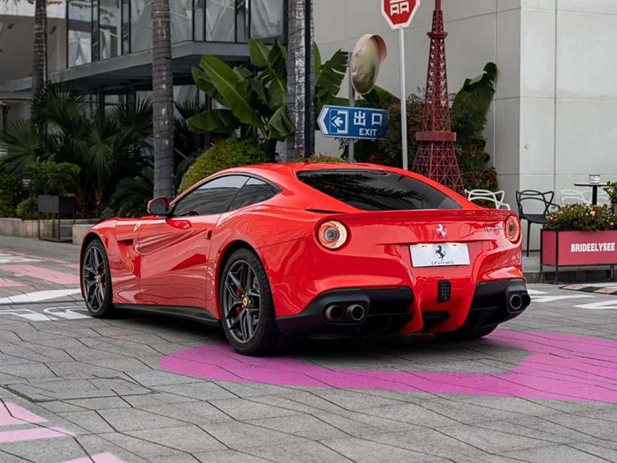 法拉利 F12berlinetta  2013款 6.3L 標(biāo)準(zhǔn)型圖片