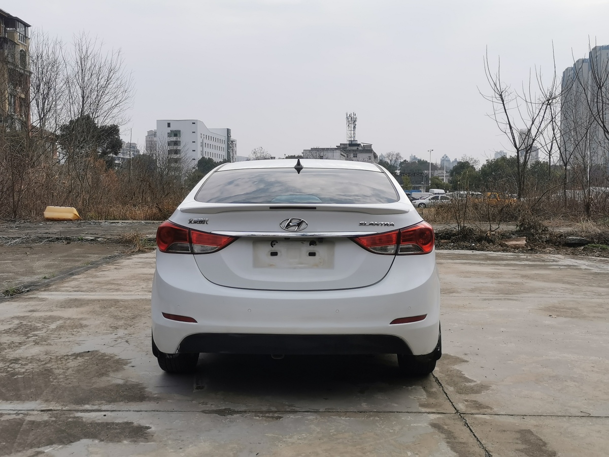 現(xiàn)代 朗動  2015款 1.6L 自動領先型圖片