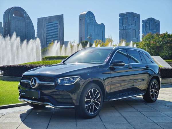 奔驰 奔驰GLC  2022款 改款 GLC 300 L 4MATIC 动感型臻藏版