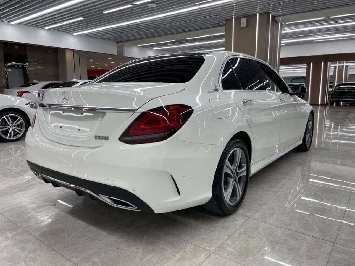 奔馳 奔馳C級  2020款 改款 C 260 L 運動版圖片