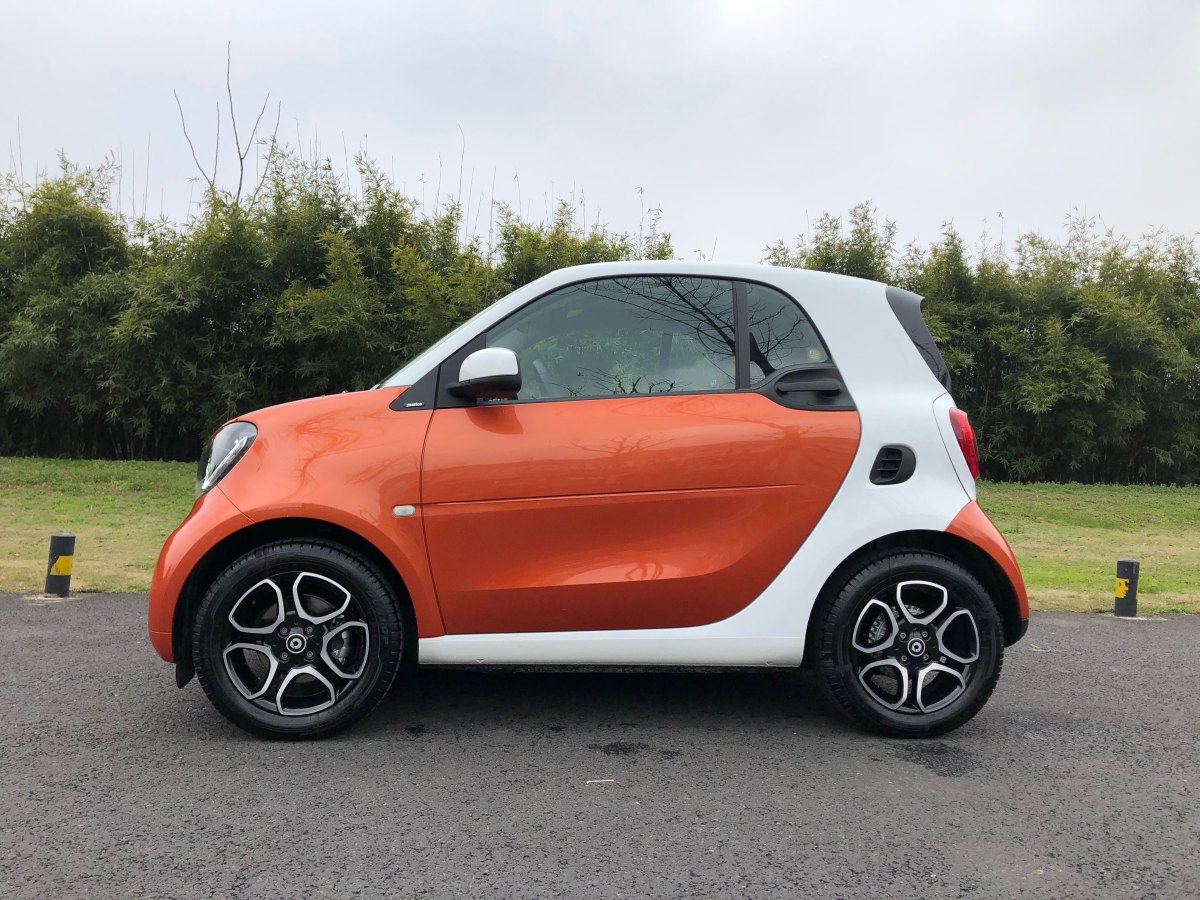 smart fortwo  2017款 1.0L 52千瓦新聲特別版圖片