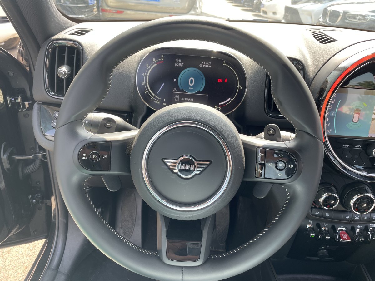 2024年3月MINI COUNTRYMAN  2023款 改款 2.0T COOPER S ALL4 留白特別版