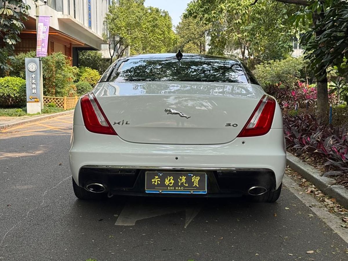 捷豹 XJ  2018款 XJL 3.0 SC 兩驅(qū)典雅商務(wù)版圖片