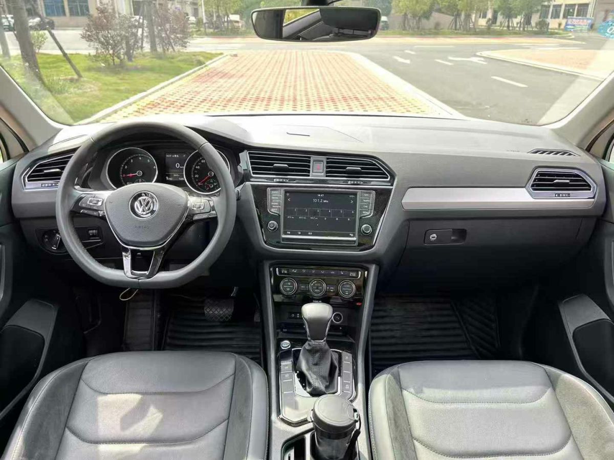 大眾 途觀  2019款 L 330TSI DSG兩驅(qū)R-Line旗艦版圖片