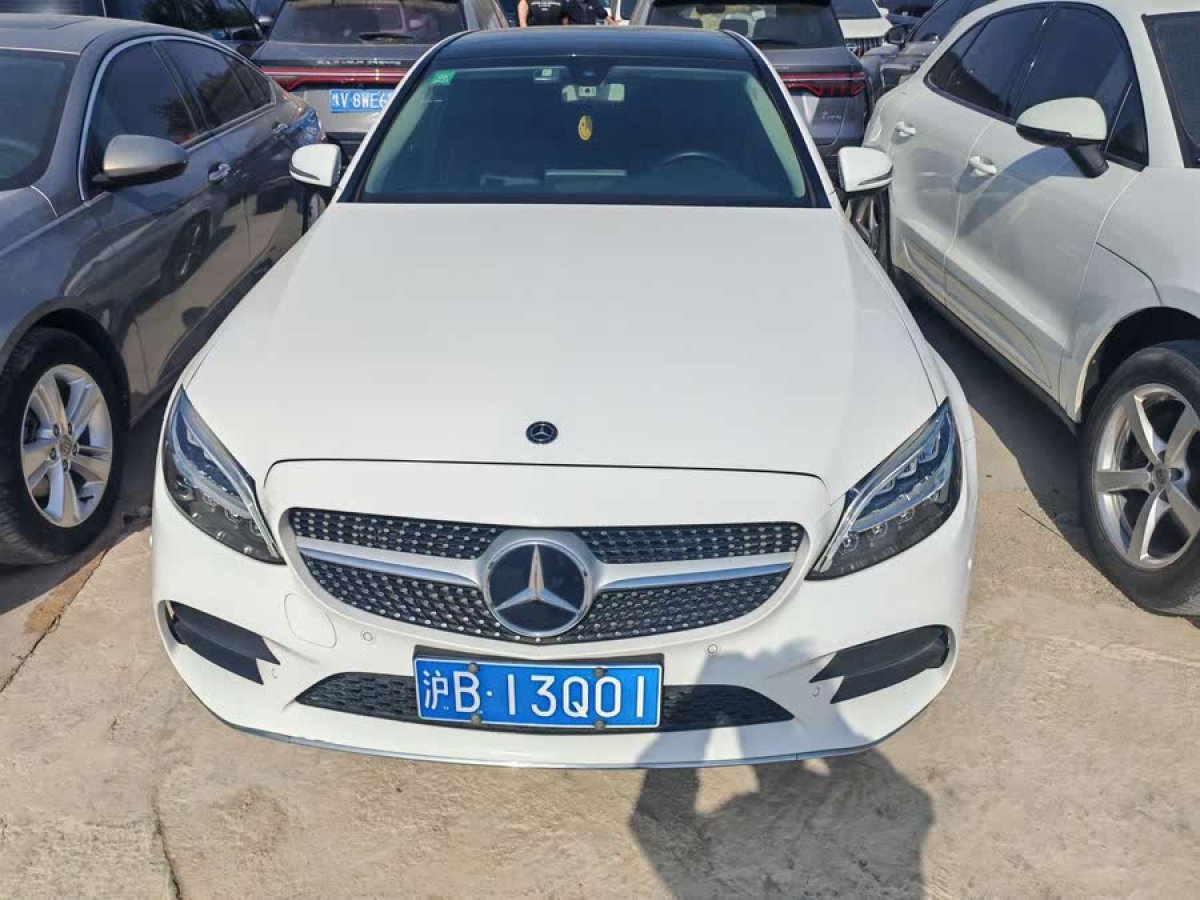 奔馳 奔馳C級(jí)  2019款 改款 C 260 L 運(yùn)動(dòng)版圖片