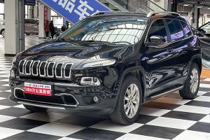 自由光 Jeep 2.4L 優(yōu)越版