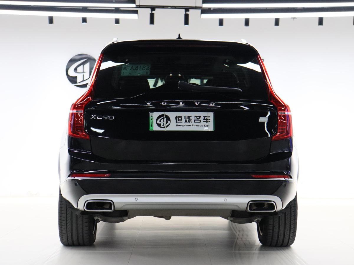 沃爾沃 XC90新能源  2021款 E驅(qū)混動(dòng) T8 智尊豪華版 7座圖片