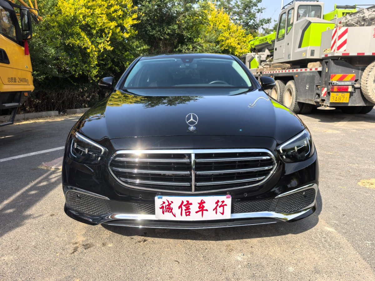 奔馳 奔馳E級  2023款 改款 E 300 L 時尚型圖片