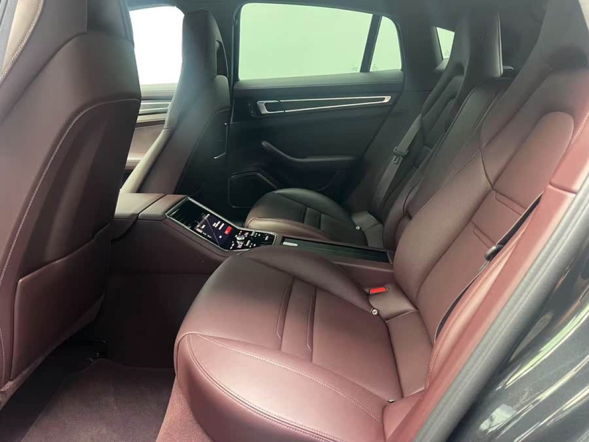 保時(shí)捷 Panamera  2023款 改款 Panamera 2.9T 鉑金版圖片