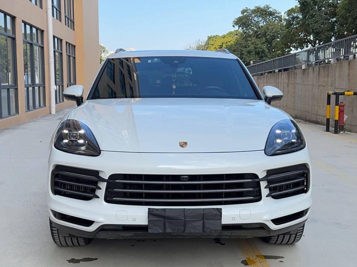 保時(shí)捷 Cayenne  2022款 Cayenne 3.0T 鉑金版圖片