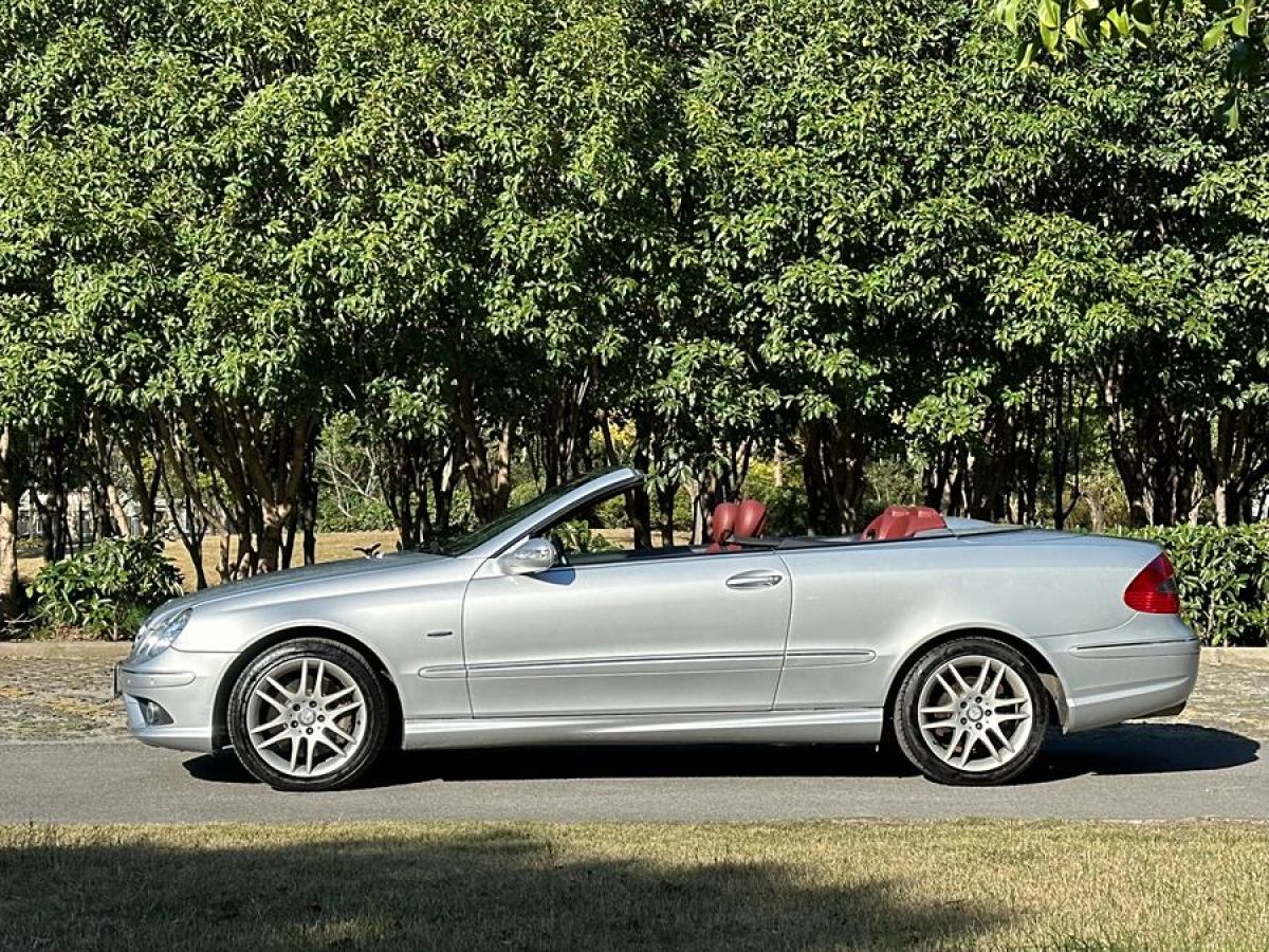 奔馳 奔馳CLK級(jí)  2006款 CLK 280 敞篷跑車(chē)圖片