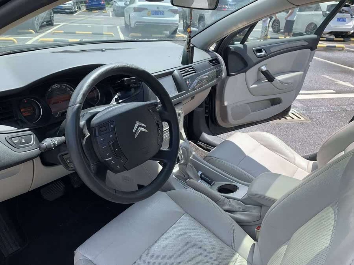 雪鐵龍 C5  2011款 2.0L 自動舒適型圖片