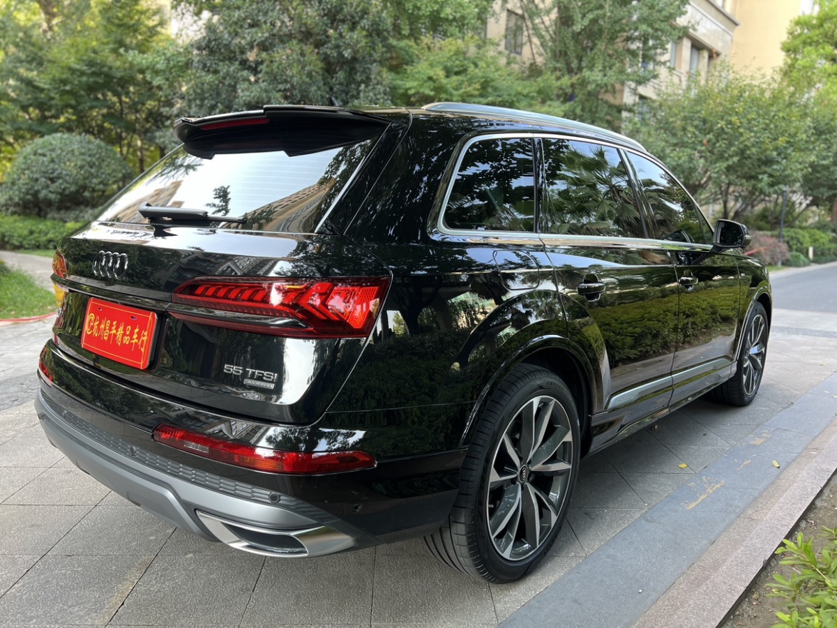 奥迪 奥迪Q7  2023款 55 TFSI quattro S line运动型图片