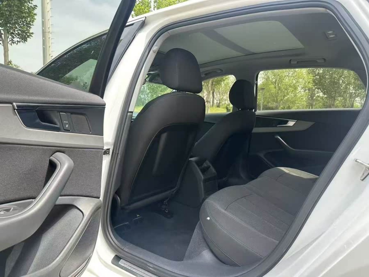 奧迪 奧迪A4L  2019款 40 TFSI 進(jìn)取型 國(guó)VI圖片