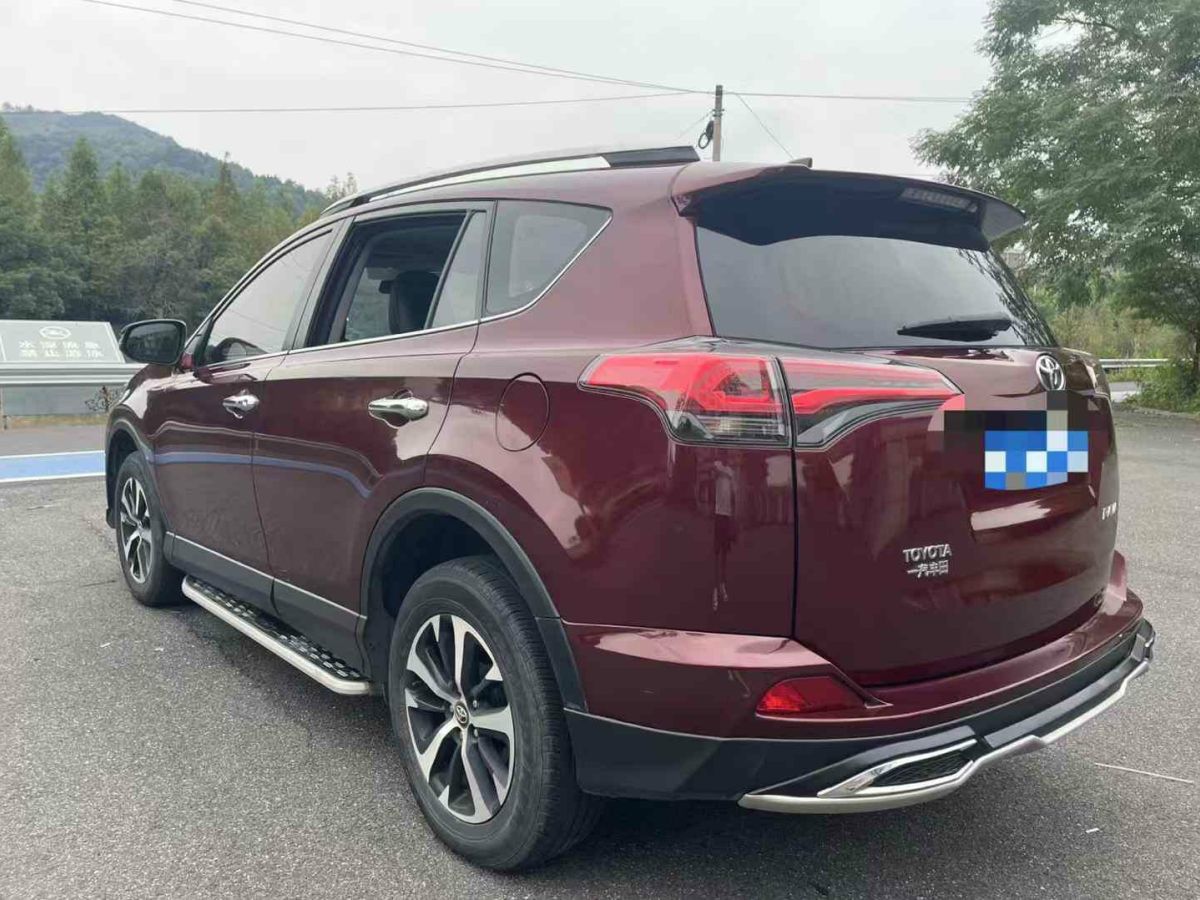 豐田 RAV4 圖片