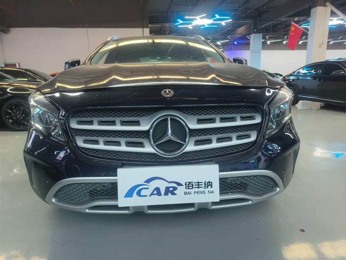 奔馳 奔馳GLA  2018款 GLA 200 動(dòng)感型圖片