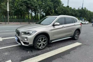 寶馬X1 寶馬 sDrive18Li 尊享型
