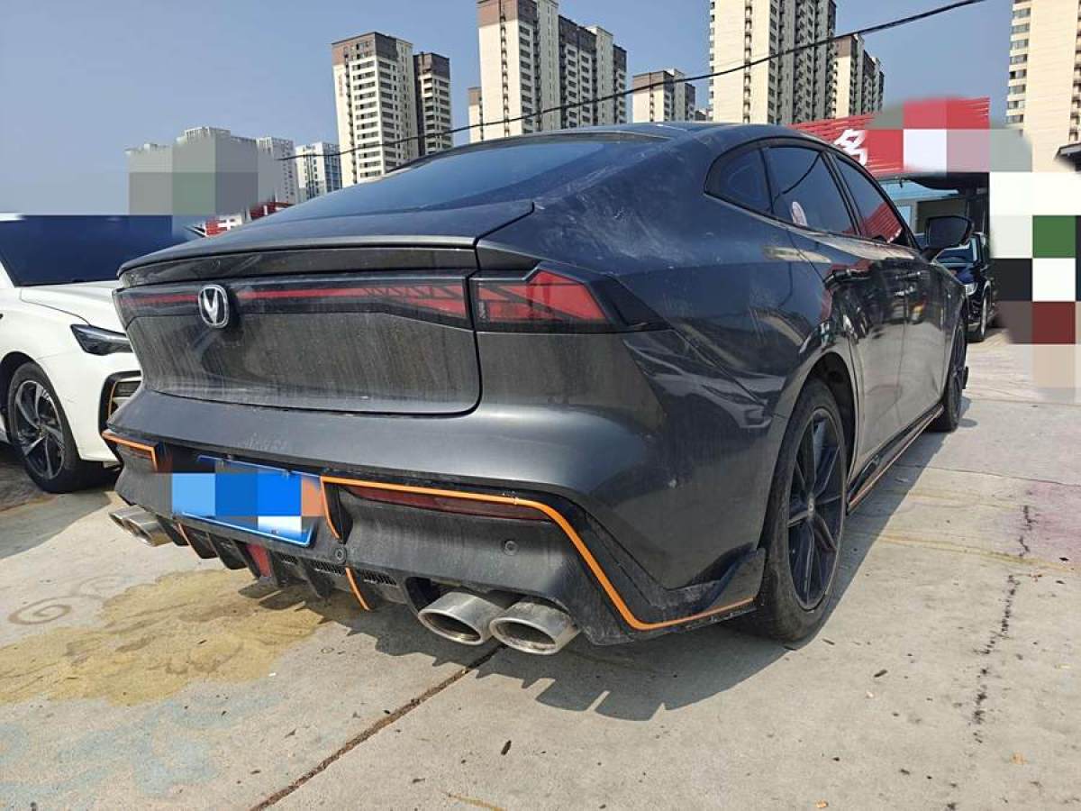 長(zhǎng)安 長(zhǎng)安UNI-V  2022款 1.5T 運(yùn)動(dòng)版圖片