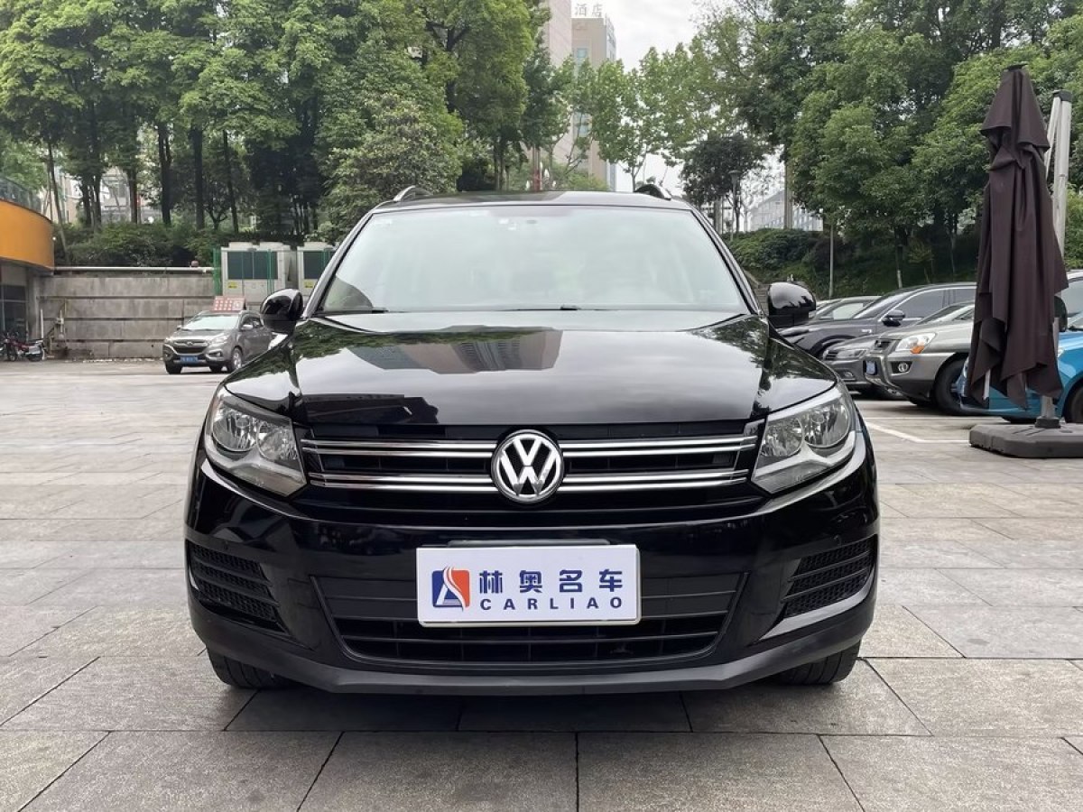 大眾 Tiguan  2016款 2.0TSI 四驅(qū)標(biāo)準(zhǔn)型圖片