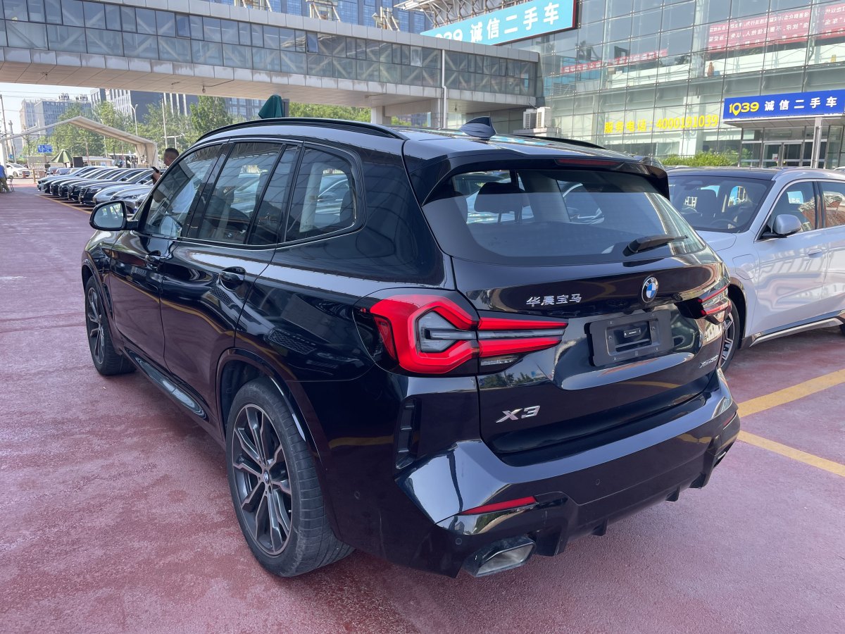 寶馬 寶馬X3  2022款 xDrive30i 領(lǐng)先型 M曜夜套裝圖片