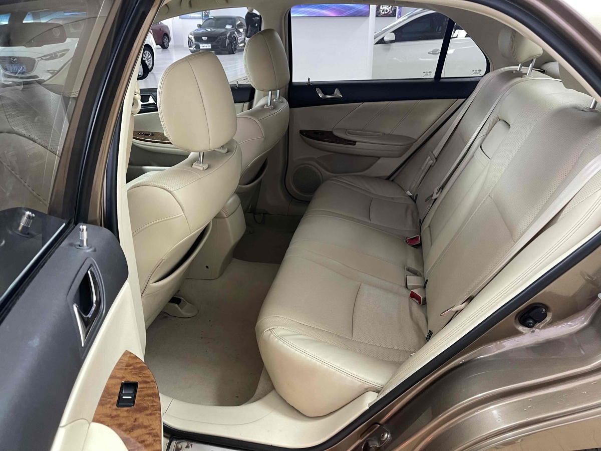 比亞迪 G6  2013款 1.5TID 自動尊榮型圖片