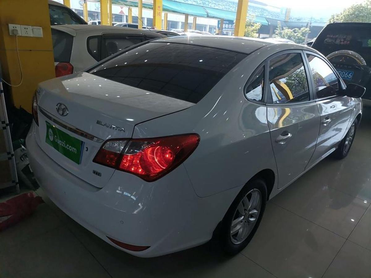 現(xiàn)代 悅動  2011款 1.6L 自動舒適型圖片