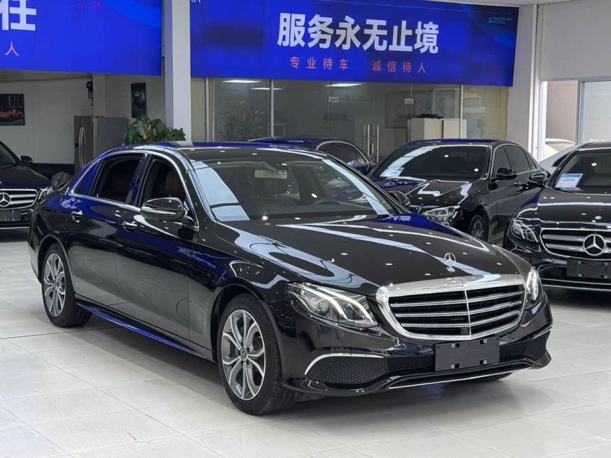 奔馳 奔馳E級  2020款 改款 E 300 L 運動時尚型圖片