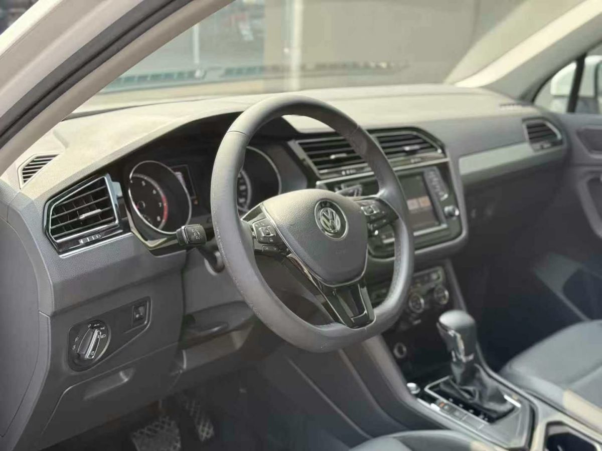 大眾 途觀  2017款 300TSI 絲綢之路舒適版圖片