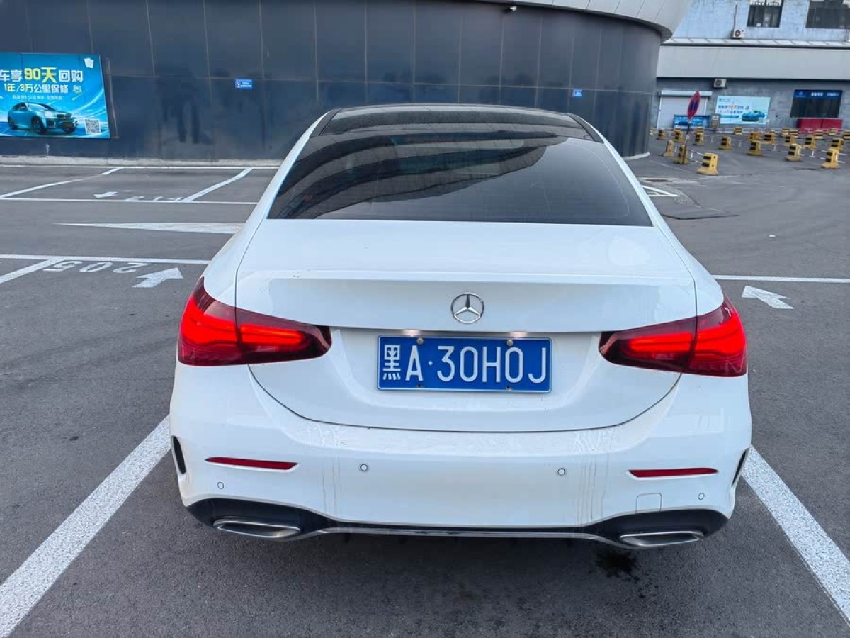 奔馳 奔馳A級  2023款 A 200 L 時尚型圖片