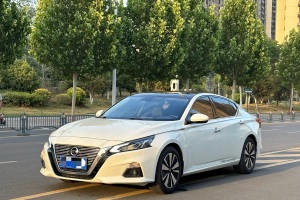 天籟 日產 2.0L XL 舒適版