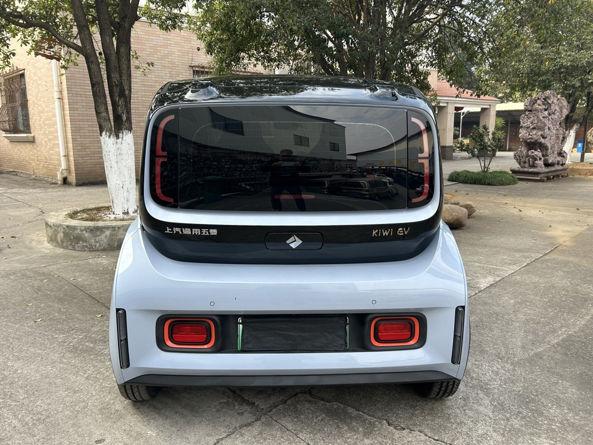 寶駿 寶駿KiWi EV  2022款 藝術家輕享版 三元鋰圖片