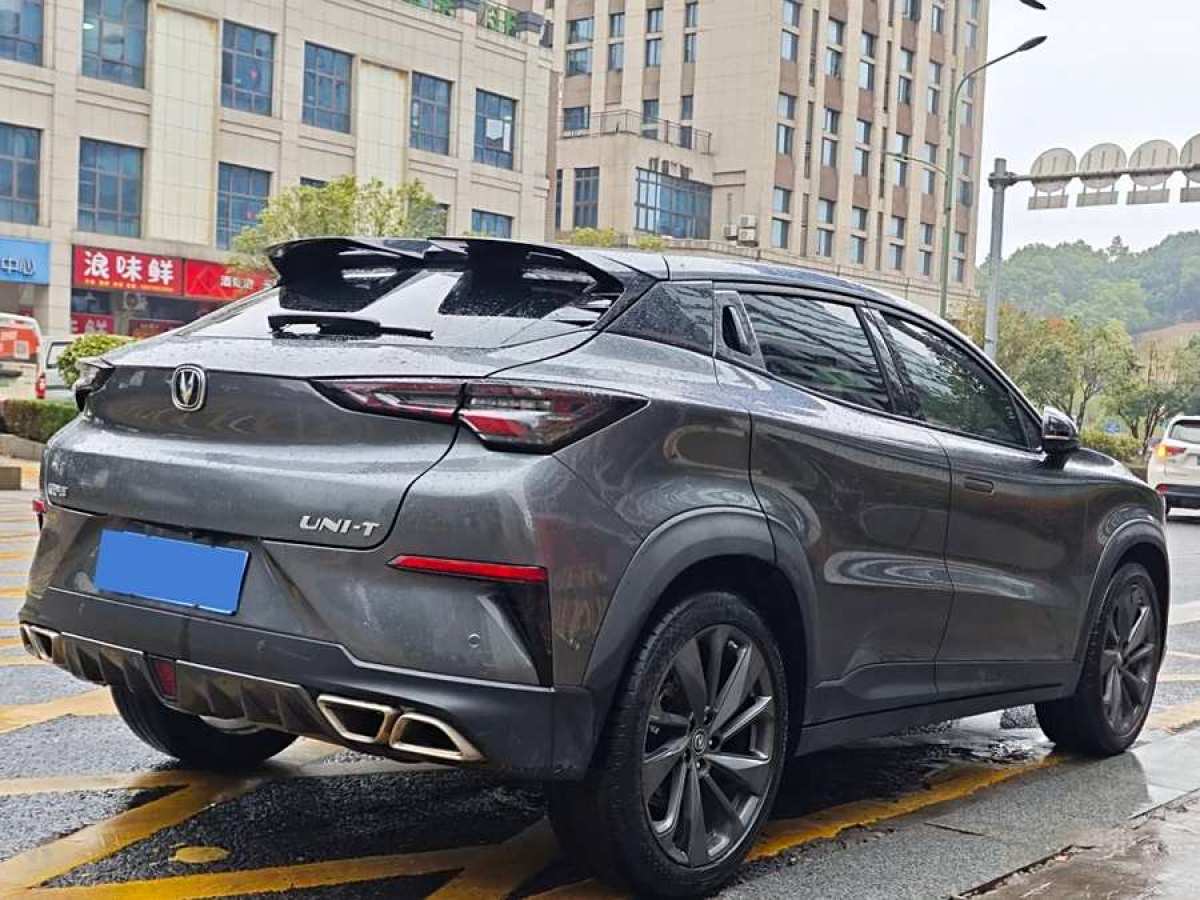 長(zhǎng)安 UNI-T  2020款 1.5T 旗艦型圖片