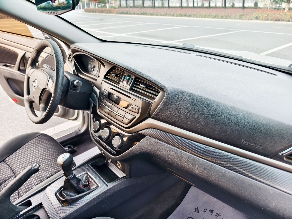 海馬 M6  2017款 1.6L 手動(dòng)舒適型圖片