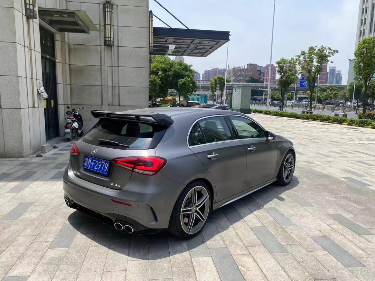 奔驰 奔驰A级AMG  2023款 AMG A 45 4MATIC+图片